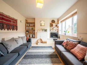 Pass the Keys Spacious 2Bed flat Camberwell London